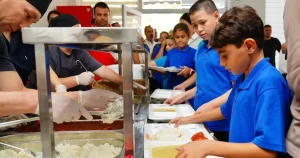 balikesirde-ogrenciler-bu-lokantalari-cok-sevdi-30-tlye-3-cesit-yemek-WFAWGYHg.webp