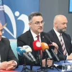 btuden-liselilere-iki-dev-proje-akademisyenler-okullarda-ogrenciler-universitede-8NtYq2UF.webp