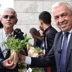 bursa-niluferde-310-bin-fide-vatandaslarla-bulusuyor-mqrczr5p.webp