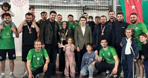 duzce-yigilcada-kurumlar-arasi-voleybolda-ahde-vefa-7Pcn8g3u.webp