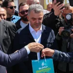 kahverengi-kokarca-kabusuna-karsi-mucize-bulus-wZ8xHucx.webp