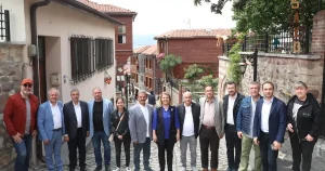 kapancada-soz-sanatin-sahne-sokaklarin-fxXczP6w.webp