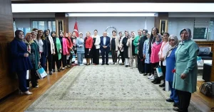 kayseri-buyuksehirden-kadin-muhtarlara-anneler-gunu-toplantisi-KxcYNuM3.webp