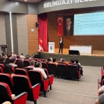 kayseri-melikgaziden-personeline-aile-egitimi-s65YY649.webp