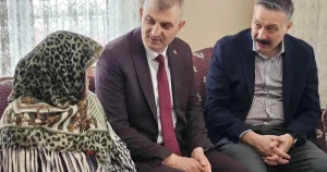 kocaeli-golcukten-annelere-anlamli-ziyaret-DWTwWNil.webp