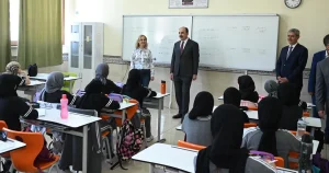 konyada-baskan-altay-ogrencilerle-bulustu-HdKGPEOR.webp