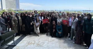 losev-istanbul-anneler-gununu-kutladi-j9WiB3Sz.webp