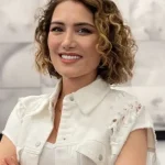 sema-ozevin-sanatin-yeni-dilini-teknolojiyle-kodluyorum-GZZGmbH5.webp