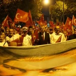 Fener alayı Gölcük'ü aydınlattı